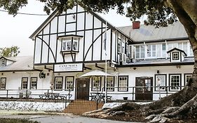 Canungra Hotel
